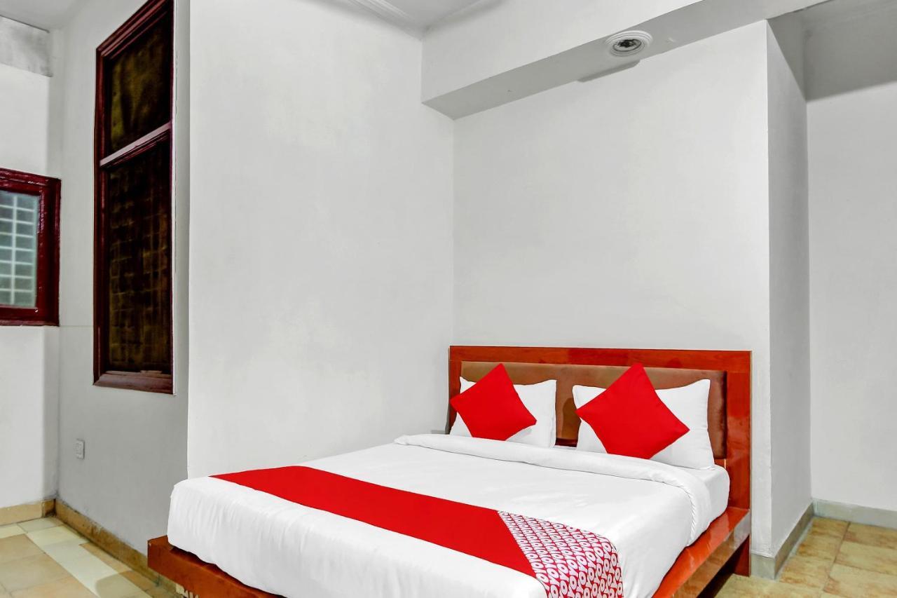 Hotel O Yash Hotel Ґазіабад Екстер'єр фото