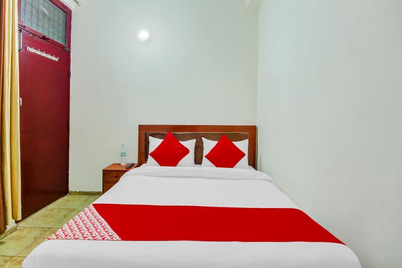 Hotel O Yash Hotel Ґазіабад Екстер'єр фото